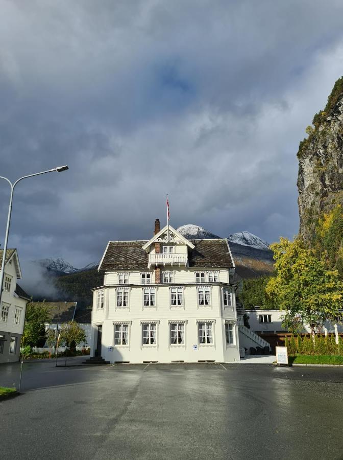 Sylte Hotell, Valldal Esterno foto
